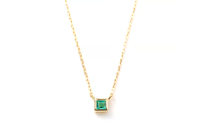 Square Emerald Necklace　スクエアエメラルドネックレス